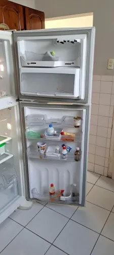 Geladeira  329 litros 