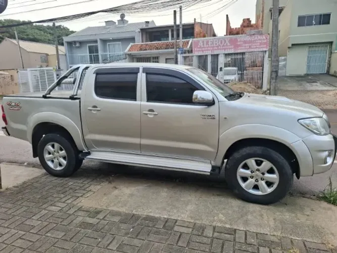 Toyota Hilux CD SRV D4-d 4X4 3.0 TDI Diesel AUT 2010