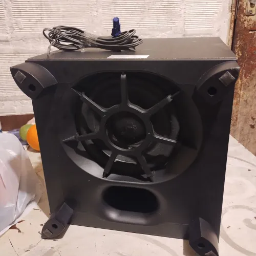 Caixa som Subwoofer 140watts SONY. usada . Para blu-ray home teather. Ótimo estado