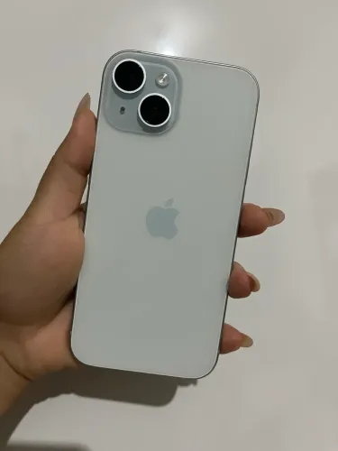 iPhone 15  bateria 100%