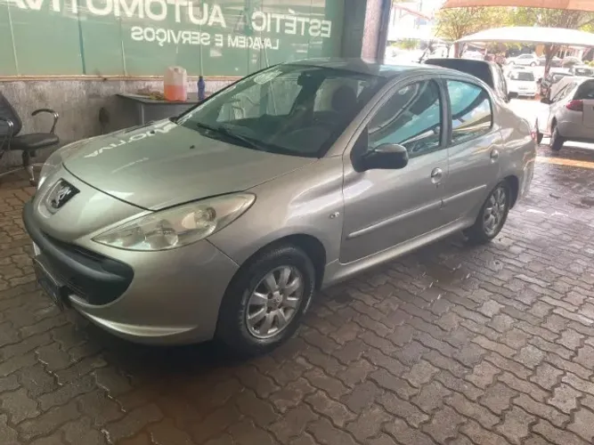 Peugeot 207 Sed. Passion XR Sport 1.4 Flex 8V 4P 2011