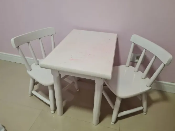 Mesa infantil com cadeira em MDF