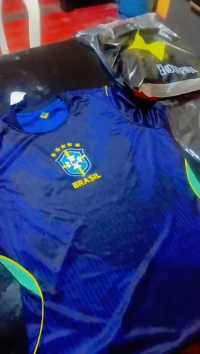 Camisa do Brasil de primeira linha, foi comprada na jumbinha 