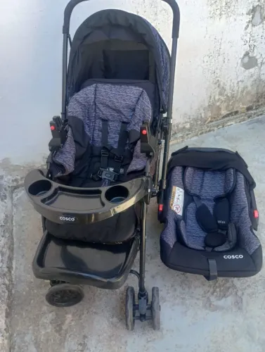 Carrinho de bb e bb conforto