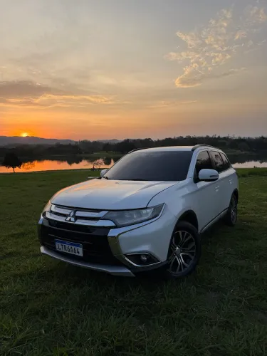 Mitsubishi Outlander 2.0 16V 160cv Aut. 2016