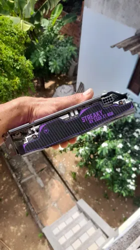 Rx 5500xt 8gb ddr6 bem/ melhor q a rx 580 pod acreditar!