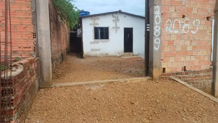 Aluga casa 