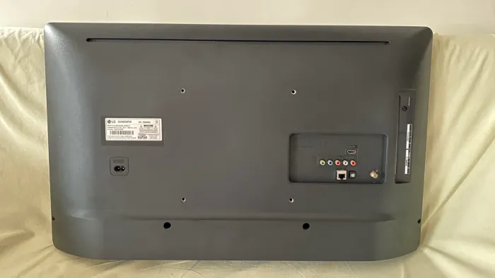TV LG 32 para retirada de peças