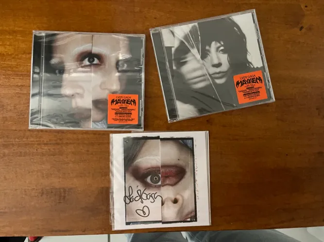Lady Gaga - Mayhem 2CD + Autógrafo