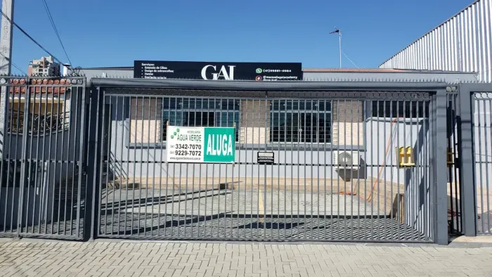 Casa Comercial