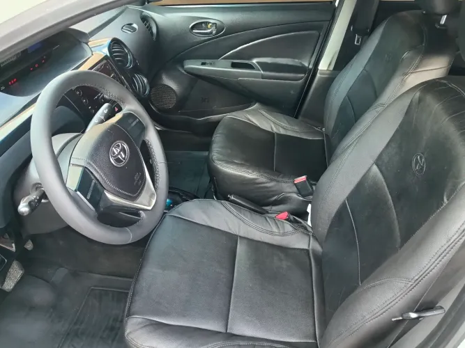 Toyota Etios X Sedan 1.5 Flex 16V 4P Aut. 2017