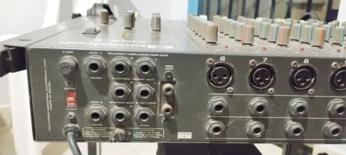 Mesa de Som Ciclotron CMR 8 - Profissional | 8 Canais