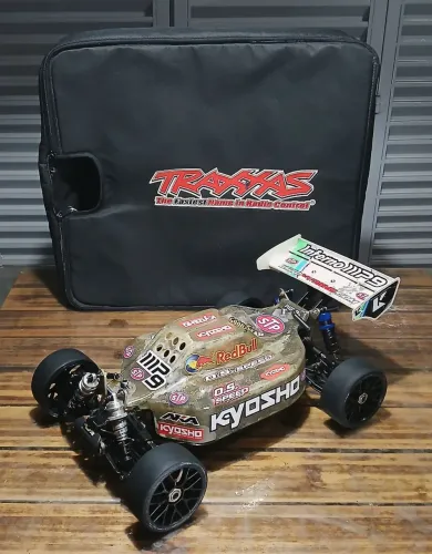 Automodelo Kyosho MP9 TKi3 Elétrico1/8 Chassi Completo com Motor Brushless Surpass Hobby