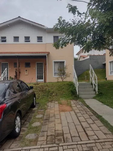 Sobrado em Condomínio para Venda em Votorantim / SP no bairro Vossoroca