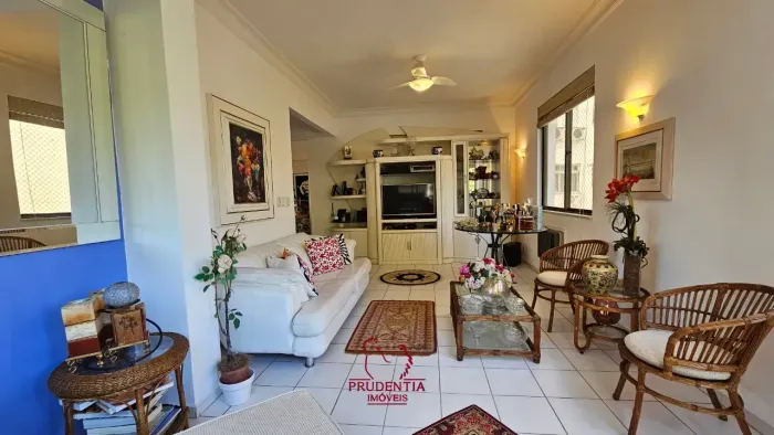 Apartamento na Avenida Henrique Dodsworth, 65 - Lagoa, Rio de Janeiro - RJ