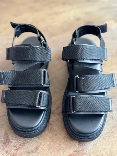 Sandália masculina Zara 39 Brasil ( 41 EU)