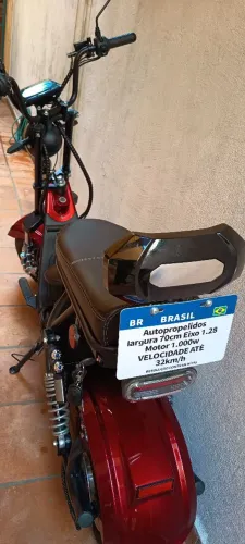 Escuta elétrica vermelha muito nova quase sem quase sem uso Tô vendendo porque não tenho t