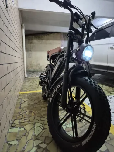 Bicicleta Elétrica Scooter Inow V20 PRO Motor 1.000W Preta e Marrom