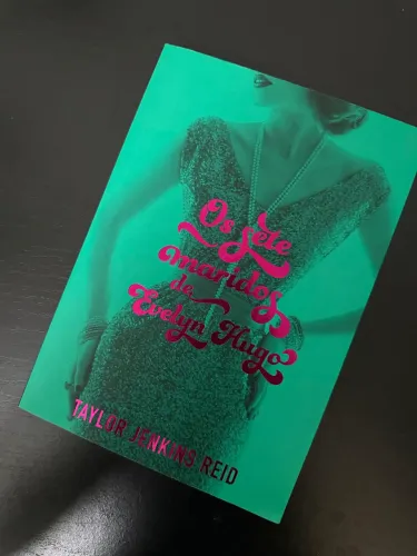 Livro - Os Sete Maridos de Evelyn Hugo