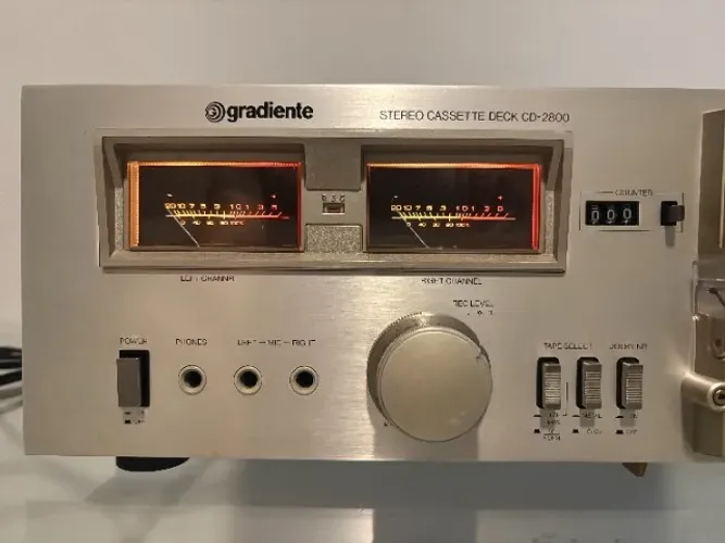 Tape deck Gradiente CD 2800 revisado