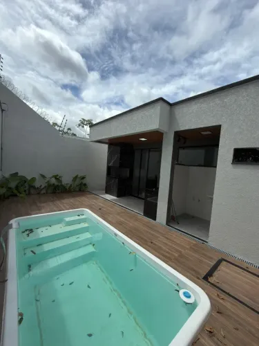 Villa Suíça - Casa com 3 dormitórios | Churrasqueira + Piscina.