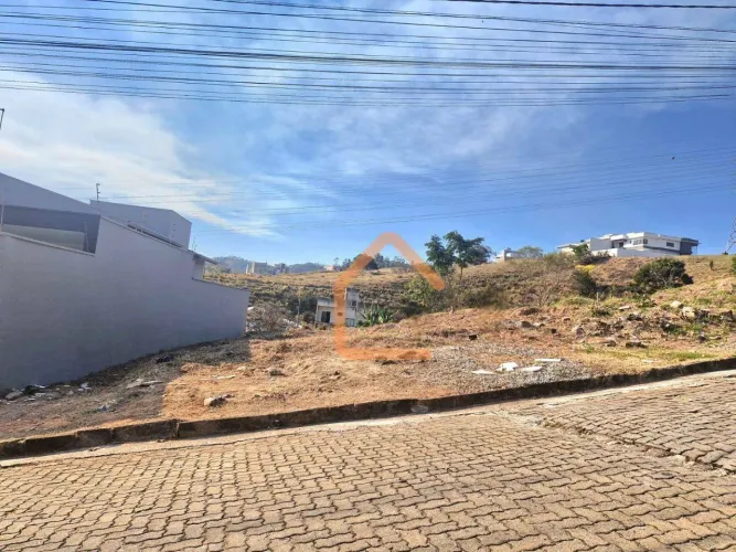 Terreno à venda, 300 m² por R$ 230.000 - Pousada dos Campos III - Pouso Alegre/MG