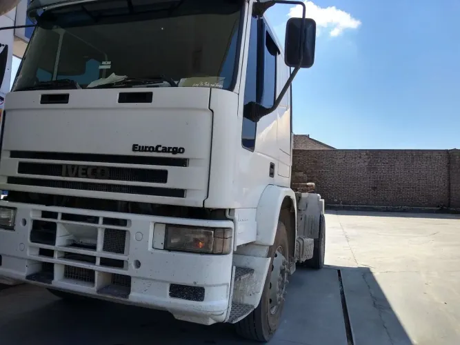 Vende-se iveco cavalinho 320 2007 km 500 mil rodado original 
