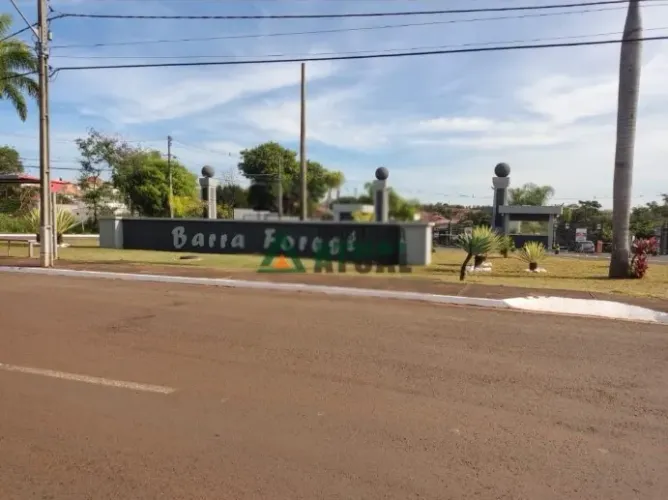 CASA EM CONDOMINIO COM 3 QUARTOS SENDO UMA SUÍTE A VENDA NA ZONA NORTE