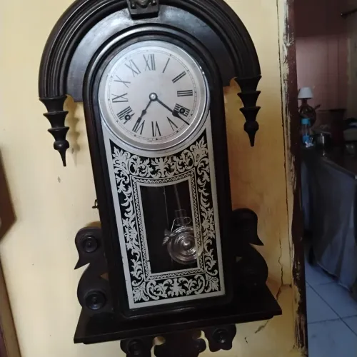 Relógio de parede antigo 