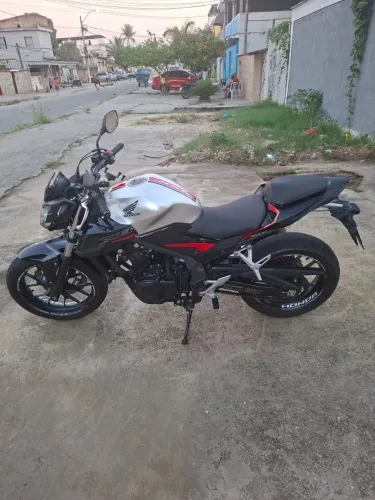 Moto Honda CB 500F nova