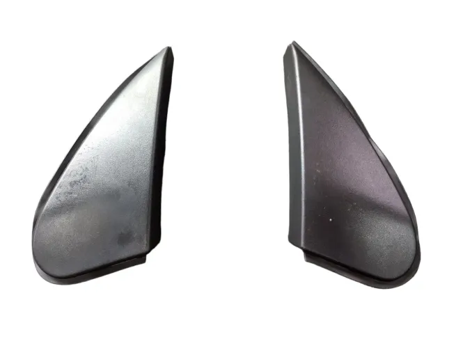 Par Moldura Interna Retrovisor Hilux 2019