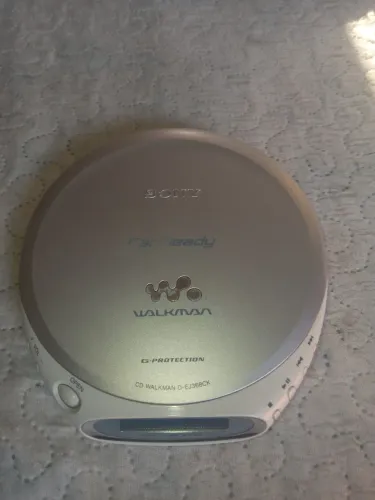 Discman portátil Sony Walkman, modelo D-EJ368CK. LEIA O ANÚNCIO