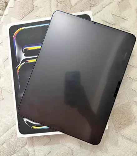 iPad Pro 13 inch / 2 TB SSD / 16 GB
