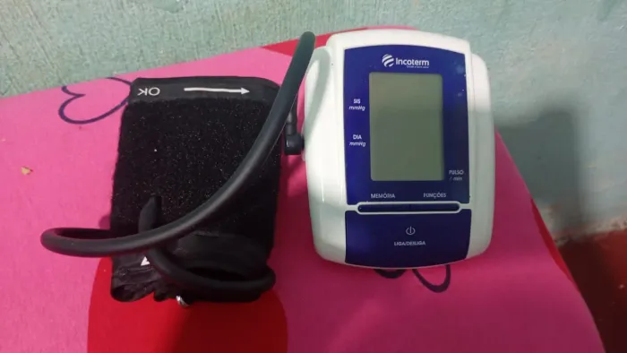 Medidor de pressão arterial pra levar no precinho sem queima de vela chama *