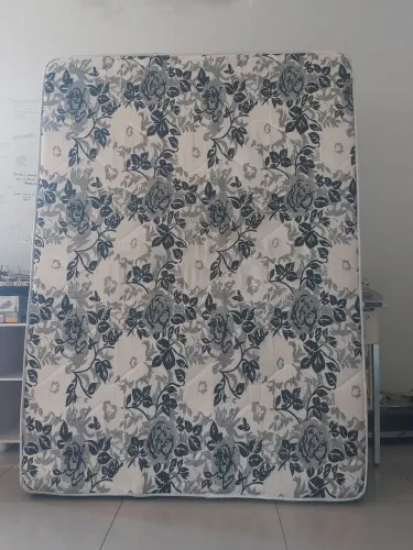 Colchão de casal ótimo estado 