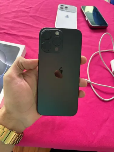 iPhone 16 pro max 256gb
