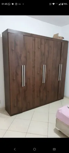 Guarda roupas muito bom