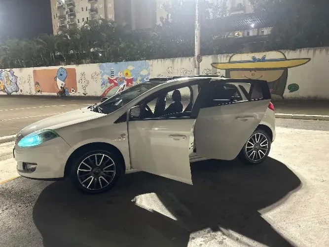 Fiat Bravo Sporting 1.8 Dualogic Flex 16V 5P 2014