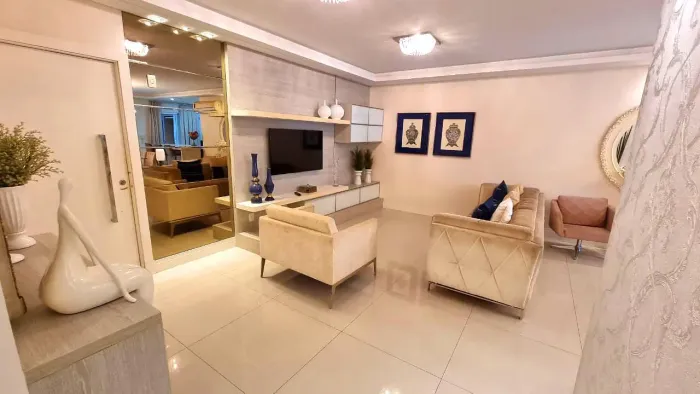 Apartamento - 3 dormitórios - 3 Suítes - localizado em Itapema / Meia Praia REF: DW641314