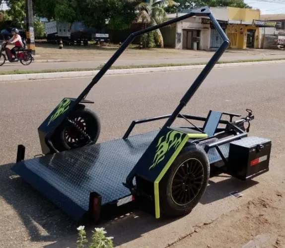 Carreta basculante para transporte