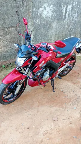 Moto cb 250f twuister .