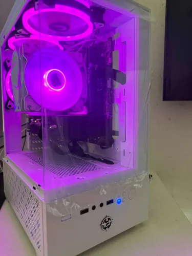 PC Gamer i3-10100F + RX 580 8GB + 16GB + SSD NVMe + HD 1TB + Kit Gamer