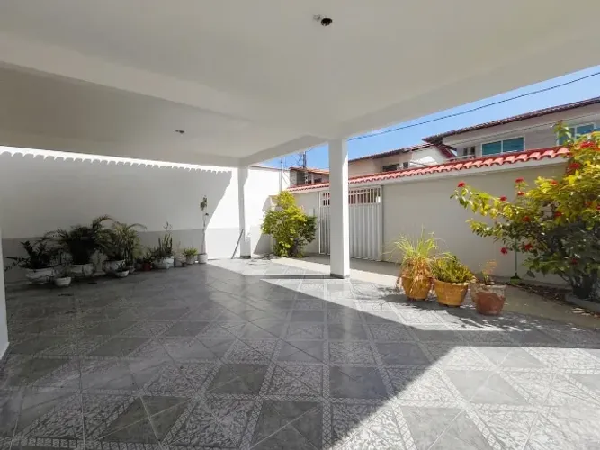 D. Pedro, Cond. Pq. Aripuanã, Casa com 4 Quartos, Climatizada, Semimobiliado, Segur. 24 hr