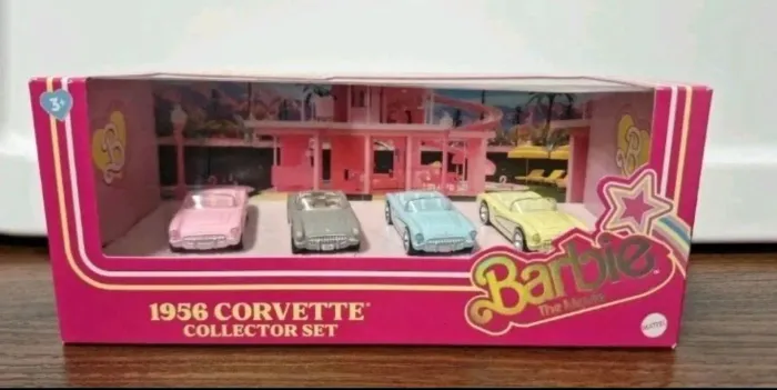 Hot Wheels Premium Barbie The Movie Corvette 1956<br>