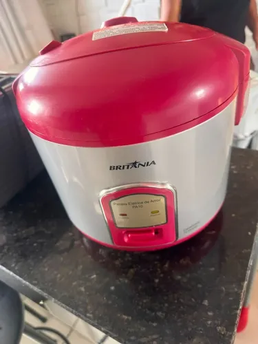 panela de arroz Britânia cinza com vermelho