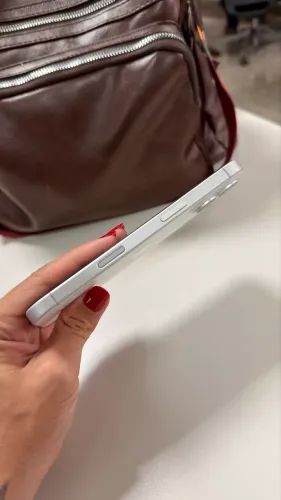 IPHONE 17 256GB R$ 4,700 garantia até dezembro 2026