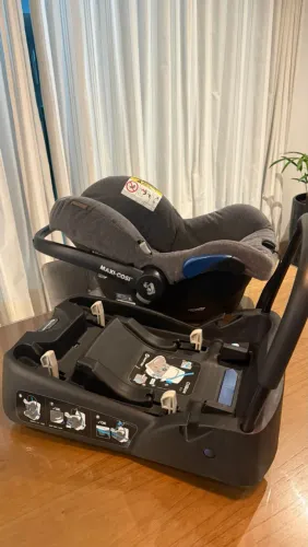 Bebê conforto Maxi-Cosi Citi² com base - 0 a 13 kg - pouquíssimo uso