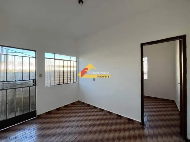 Casa localizada no bairro Planalto