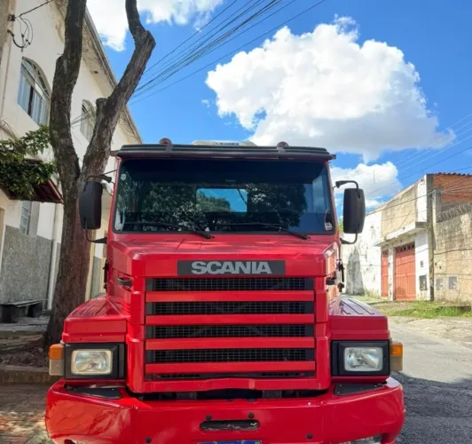 Caminhão guincho pesado
