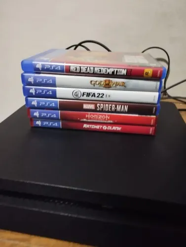 Playstation 4 slim